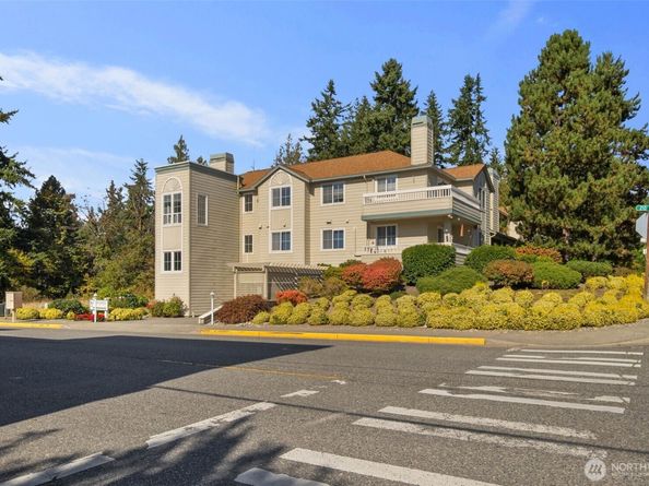 7207 210th Street SW 202, Edmonds WA 98026