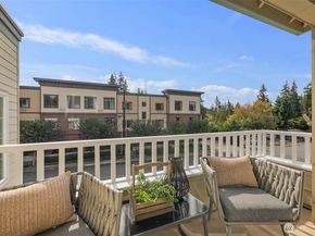 7207 210th Street SW 202, Edmonds WA 98026