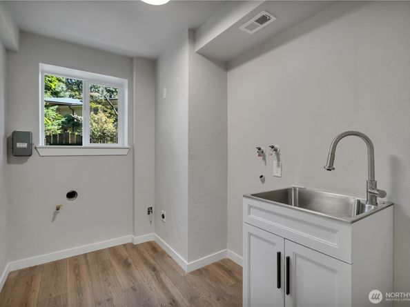 621 SW 297 Street, Federal Way WA 98023