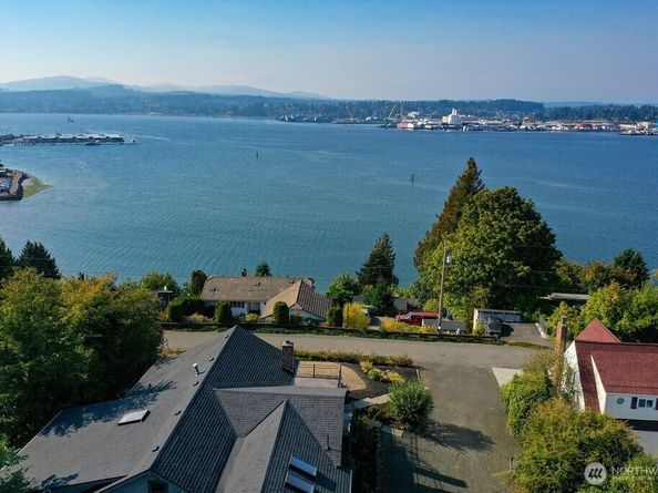 343 Farragut Avenue N, Port Orchard WA 98366