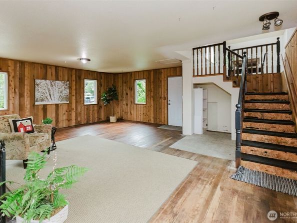 343 Farragut Avenue N, Port Orchard WA 98366