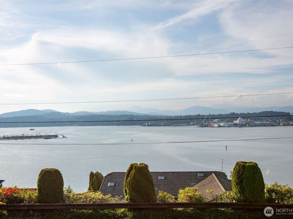 343 Farragut Avenue N, Port Orchard WA 98366