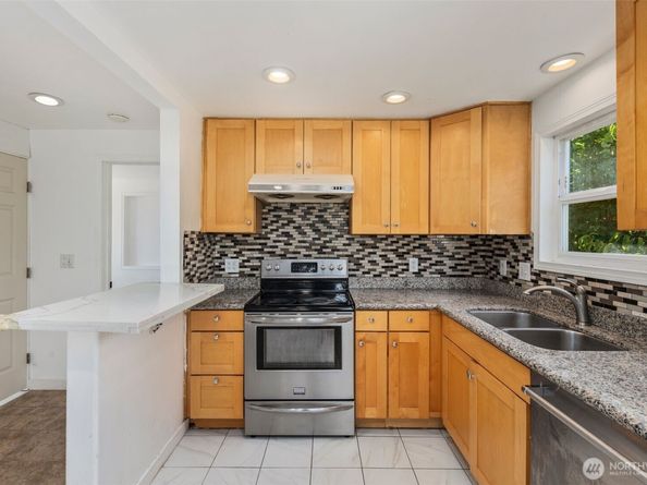 1901 S Plum St, Seattle WA 98144