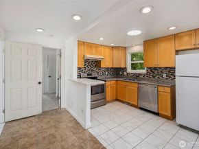 1901 S Plum St, Seattle WA 98144