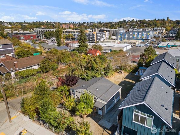 1901 S Plum St, Seattle WA 98144