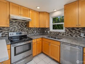 1901 S Plum St, Seattle WA 98144