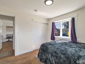 22942 105th Avenue SE, Kent WA 98030