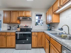 22942 105th Avenue SE, Kent WA 98030