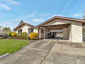 22942 105th Avenue SE, Kent WA 98030