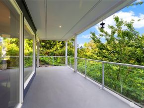 18510 NE 15th Place, Bellevue WA 98008