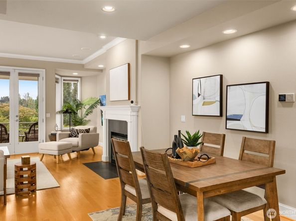 7700 E Green Lake Drive N D13, Seattle WA 98103
