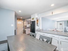 908 9th Street NE, Auburn WA 98002