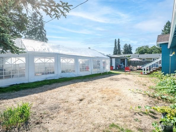 908 9th Street NE, Auburn WA 98002