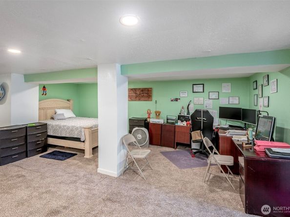 908 9th Street NE, Auburn WA 98002