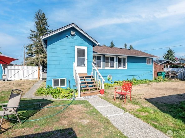 908 9th Street NE, Auburn WA 98002