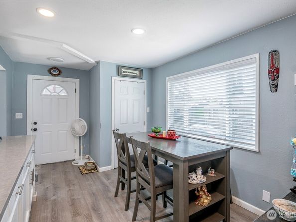 908 9th Street NE, Auburn WA 98002