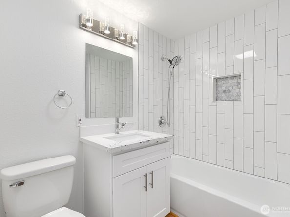 2020 Grant Avenue S D204, Renton WA 98055