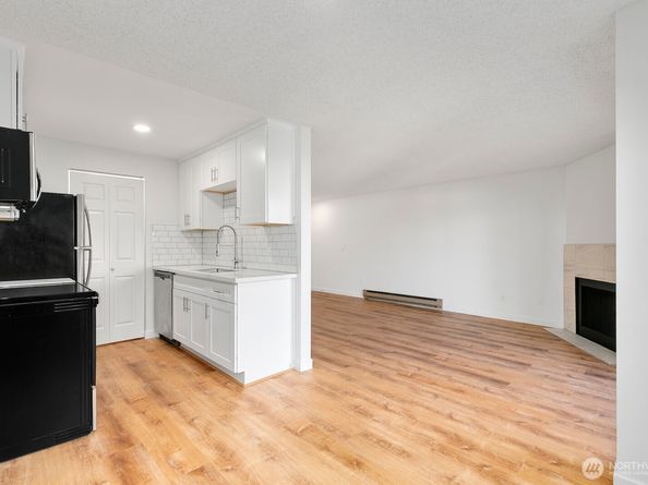 2020 Grant Avenue S D204, Renton WA 98055