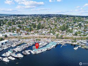 2401 N Northlake Way, Seattle WA 98103