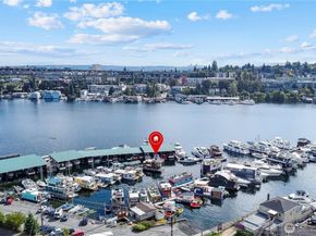 2401 N Northlake Way, Seattle WA 98103