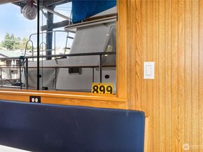 2401 N Northlake Way, Seattle WA 98103