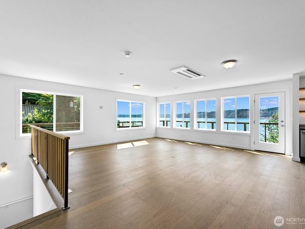 14758 SW Spring Beach Road, Vashon WA 98070