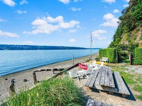 14758 SW Spring Beach Road, Vashon WA 98070