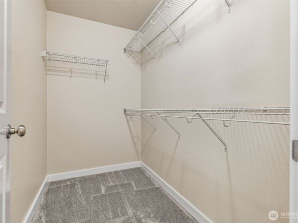 15623 44th Place W Unit B, Lynnwood WA 98087