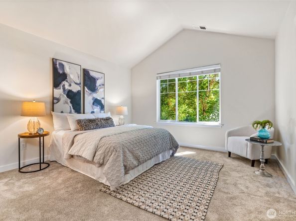 15623 44th Place W Unit B, Lynnwood WA 98087