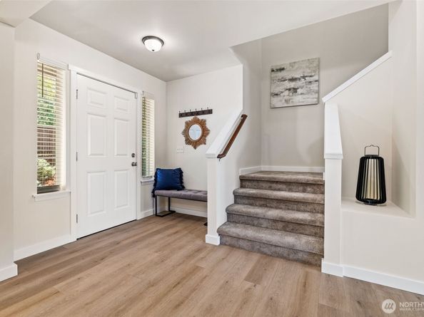 15623 44th Place W Unit B, Lynnwood WA 98087