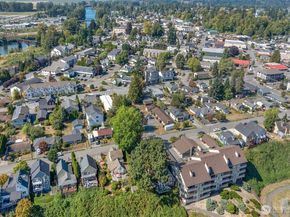 101 Pine Avenue 105, Snohomish WA 98290