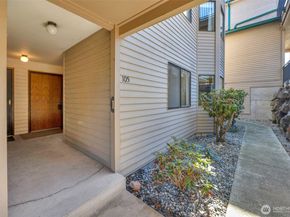 101 Pine Avenue 105, Snohomish WA 98290
