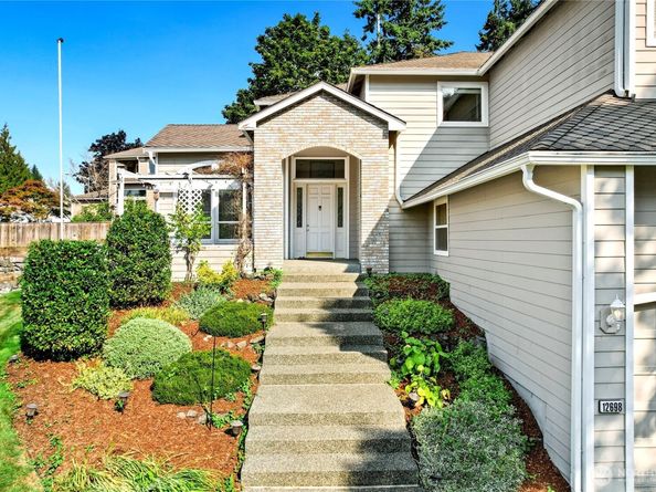 12698 Plateau Circle NW, Silverdale WA 98383