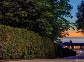 8001 Talbot Road, Edmonds WA 98026