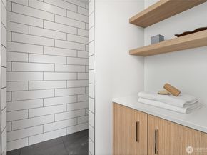 2357 A Yale Avenue E, Seattle WA 98102