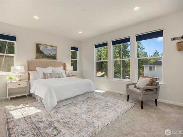 12812 Jammer Place NW, Silverdale WA 98383