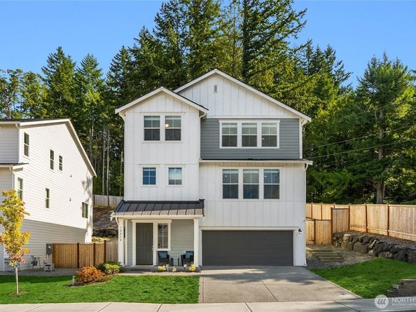 12812 Jammer Place NW, Silverdale WA 98383