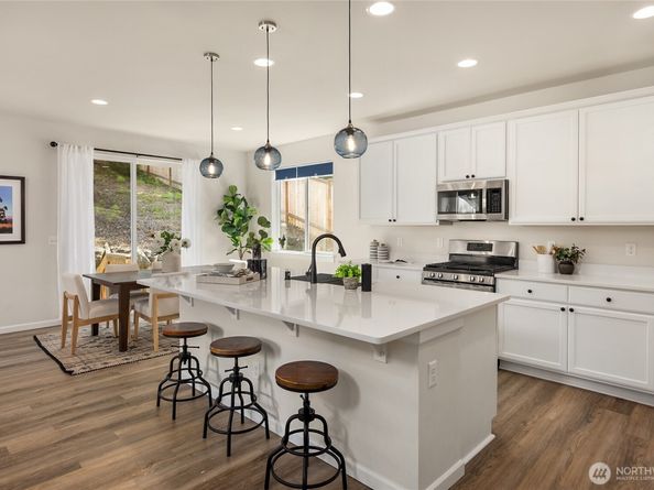 12812 Jammer Place NW, Silverdale WA 98383