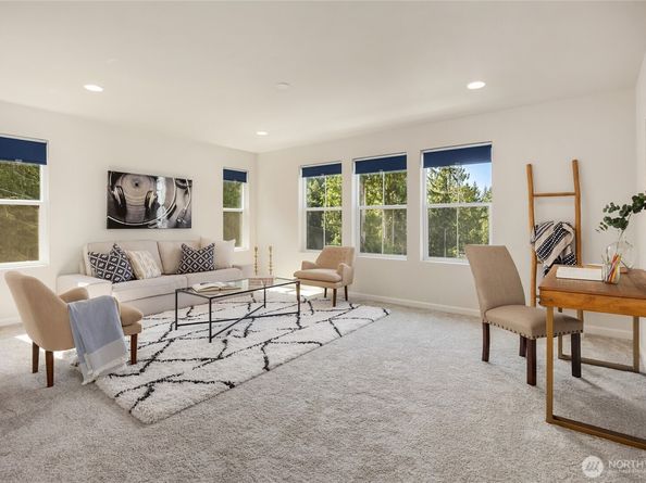 12812 Jammer Place NW, Silverdale WA 98383