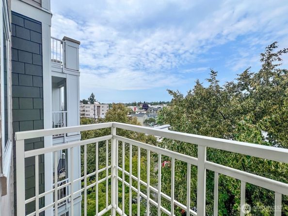 1545 NW 57th Street 501, Seattle WA 98107