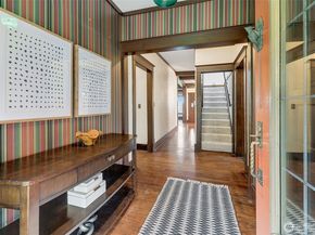 9733 Arrowsmith Avenue S, Seattle WA 98118