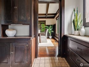 9733 Arrowsmith Avenue S, Seattle WA 98118