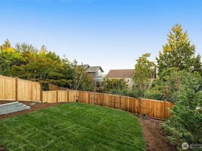 6032 50th Avenue NE, Seattle WA 98115