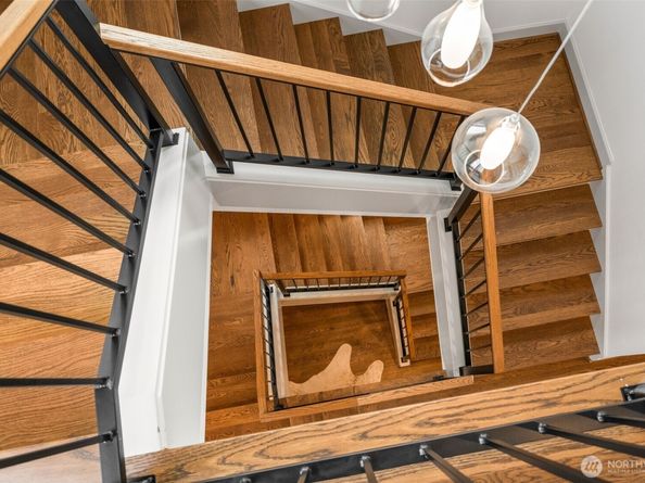 6032 50th Avenue NE, Seattle WA 98115