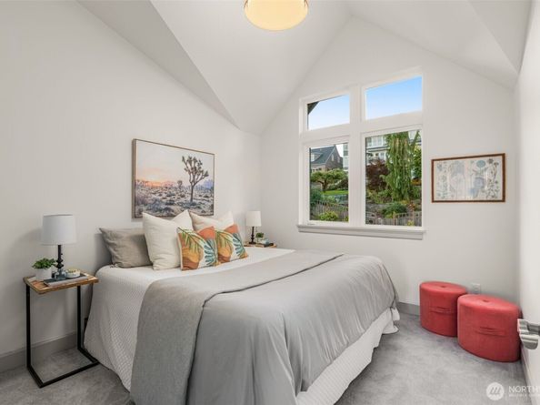 6032 50th Avenue NE, Seattle WA 98115