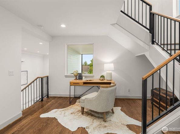 6032 50th Avenue NE, Seattle WA 98115