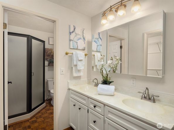 118 143rd Place NE, Bellevue WA 98007