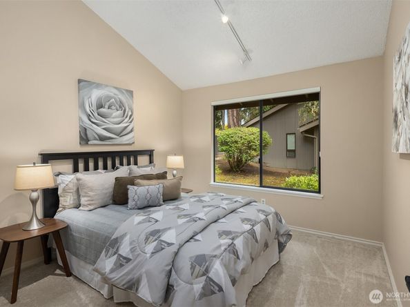118 143rd Place NE, Bellevue WA 98007