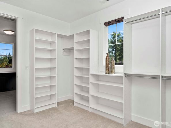 2005 105th Avenue NE, Bellevue WA 98004