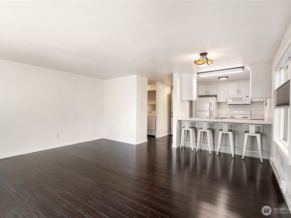 1304 Chestnut Street 5, Everett WA 98201